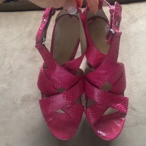 Via Spiga Platform pink sandals